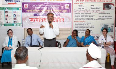 नेत्ररोगांवर वेळेत उपचार घेतल्यास अंधत्व टाळता येते  नेत्र तज्ज्ञ डॉ. हनुमंत कराड; एमआयएमएसआर वैद्यकीय महाविद्यालयात जागतिक दृष्टीदान दिन साजरा