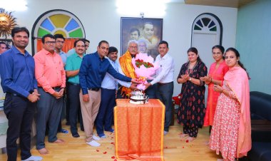 डॉ. हनुमंत कराड यांचा वाढदिवस विविध सामाजिक उपक्रमांनी साजरा  दंत आरोग्य, फिजिओथेरपी शिबिरात 340 रुग्णांवर मोफत उपचार तर 56 जनांनी केले रक्तदान