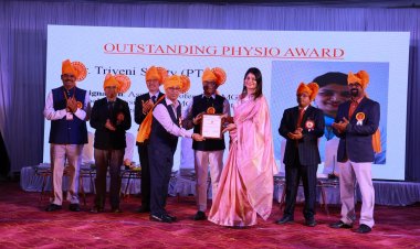 फिजिओथेरपी क्षेत्रातील तज्ज्ञांचा ‘इलेक्ट्रोकॉन २०२५’ मध्ये गौरव देश-विदेशातील तज्ज्ञांना पुरस्कार देत मान्यवरांच्या हस्ते गौरव