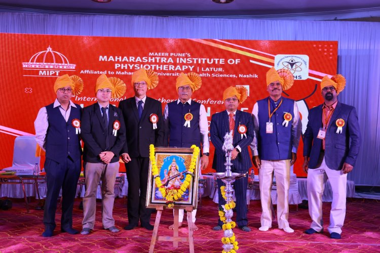 इलेक्ट्रोथेरपी ही आधुनिक फिजिओथेरपीतील प्रभावी व सुरक्षित उपचार पध्दती डॉ. वाय. प्रविण कुमार;‘इलेक्ट्रोकॉन २०२५’ आंतरराष्ट्रीय परिषदेचे लातुरात भव्य उद्घाटन